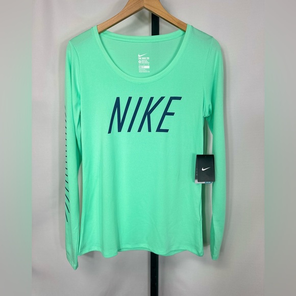 NWT Nike Legend Scoop Neck Women's Long Sleeve DriFt T-Shirt (Size M) - Picture 2 of 14